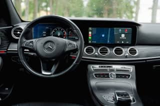 Mercedes-Benz E300 — 7
